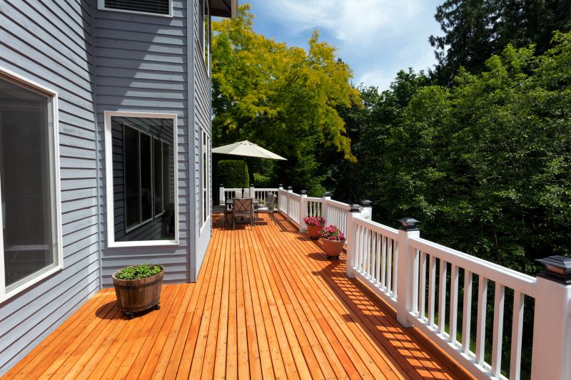 Deck with Built-in Planters