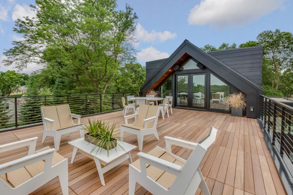 Deck Construction in Anaheim